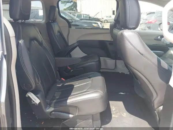 2C4RC1BG0NR109795 2022 CHRYSLER PACIFICA - Image 8