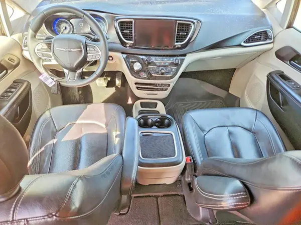 2C4RC1BG0NR142277 2022 CHRYSLER PACIFICA - Image 8
