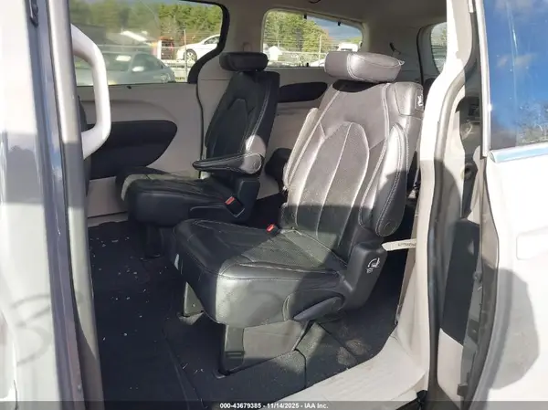 2C4RC1BG0NR165607 2022 CHRYSLER PACIFICA - Image 8