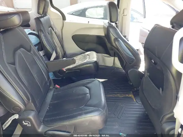 2C4RC1BG0NR168068 2022 CHRYSLER PACIFICA - Image 8