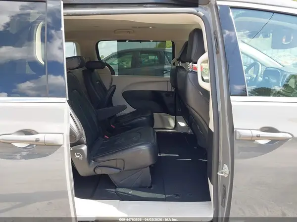 2C4RC1BG0NR188806 2022 CHRYSLER PACIFICA - Image 8
