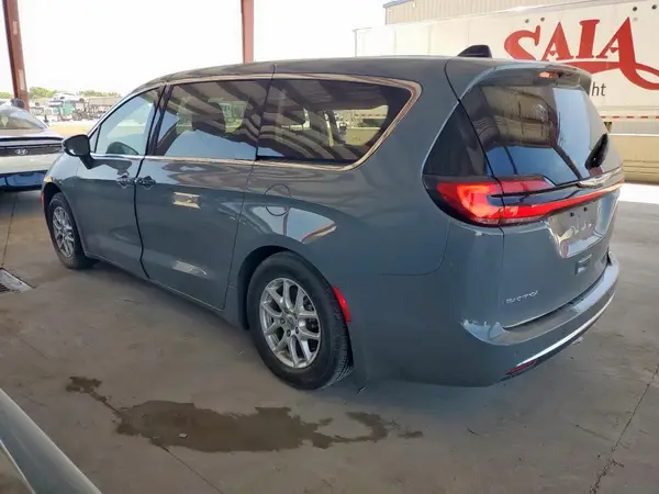 2C4RC1BG0PR529284 2023 CHRYSLER PACIFICA - Image 2