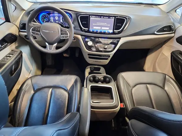 2C4RC1BG0PR553939 2023 CHRYSLER PACIFICA - Image 8