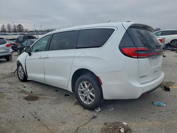 2C4RC1BG0PR560535 2023 CHRYSLER PACIFICA - Image 2