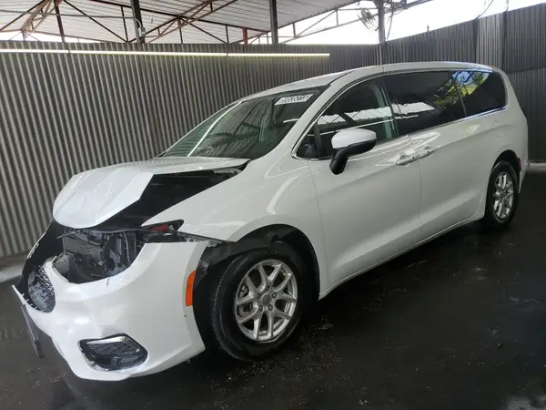 2C4RC1BG0PR578467 2023 CHRYSLER PACIFICA - Image 1