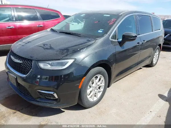 2C4RC1BG0PR596385 2023 CHRYSLER PACIFICA - Image 2