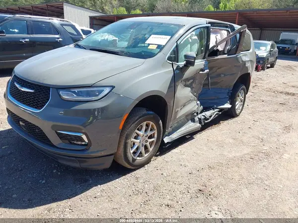 2C4RC1BG0PR602993 2023 CHRYSLER PACIFICA - Image 2