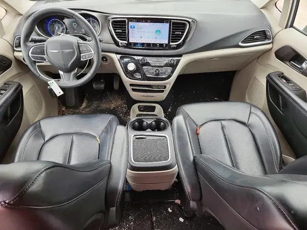 2C4RC1BG0PR613041 2023 CHRYSLER PACIFICA - Image 8