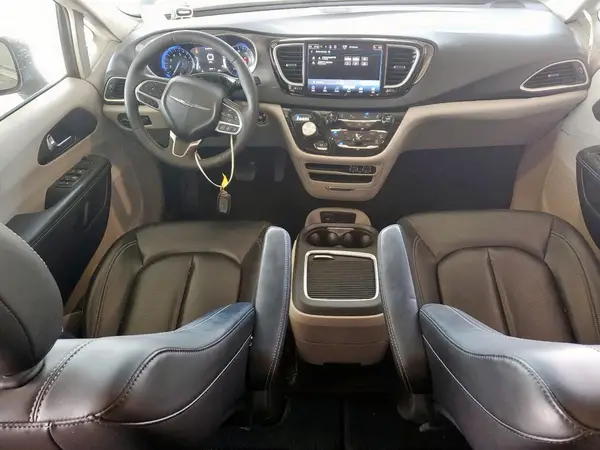 2C4RC1BG0PR627506 2023 CHRYSLER PACIFICA - Image 8