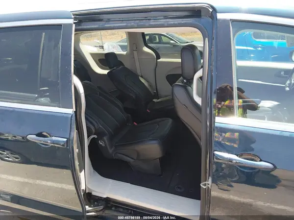 2C4RC1BG0PR627568 2023 CHRYSLER PACIFICA - Image 8