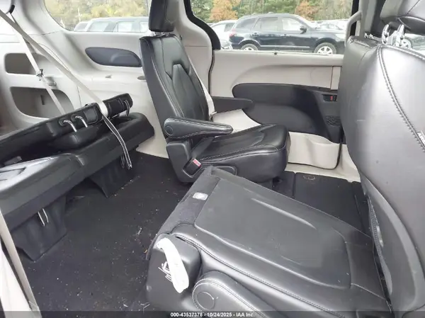 2C4RC1BG0PR630275 2023 CHRYSLER PACIFICA - Image 8
