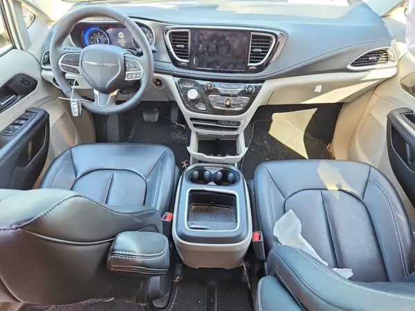 2C4RC1BG0RR112606 2024 CHRYSLER PACIFICA - Image 8