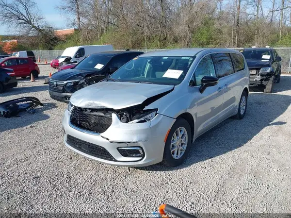 2C4RC1BG0RR128241 2024 CHRYSLER PACIFICA - Image 2