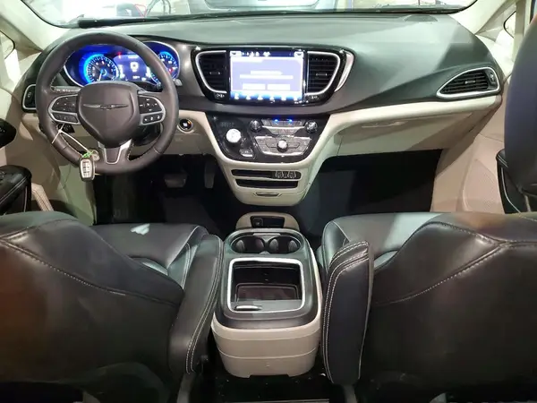 2C4RC1BG0RR133097 2024 CHRYSLER PACIFICA - Image 8