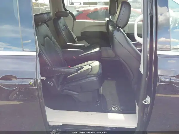 2C4RC1BG0RR135996 2024 CHRYSLER PACIFICA - Image 8
