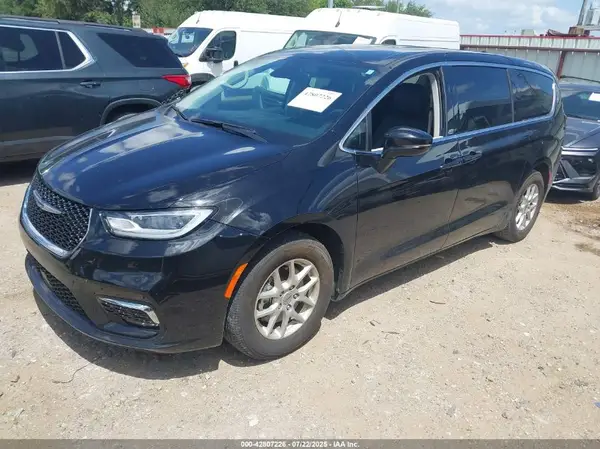2C4RC1BG0RR139658 2024 CHRYSLER PACIFICA - Image 2