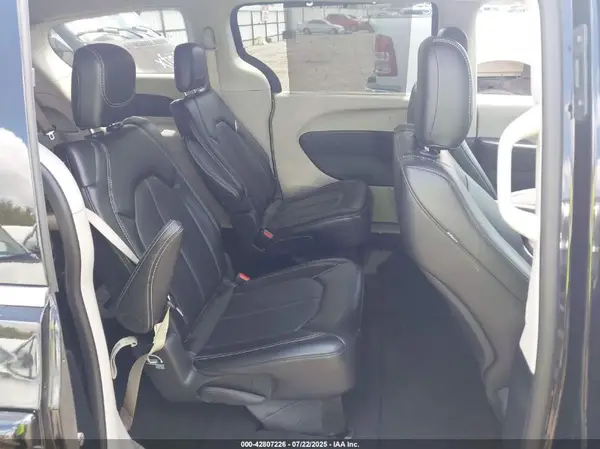 2C4RC1BG0RR139658 2024 CHRYSLER PACIFICA - Image 8