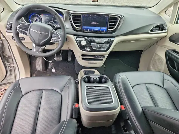 2C4RC1BG0RR155374 2024 CHRYSLER PACIFICA - Image 8