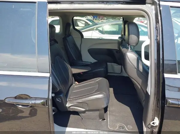 2C4RC1BG0RR162471 2024 CHRYSLER PACIFICA - Image 8