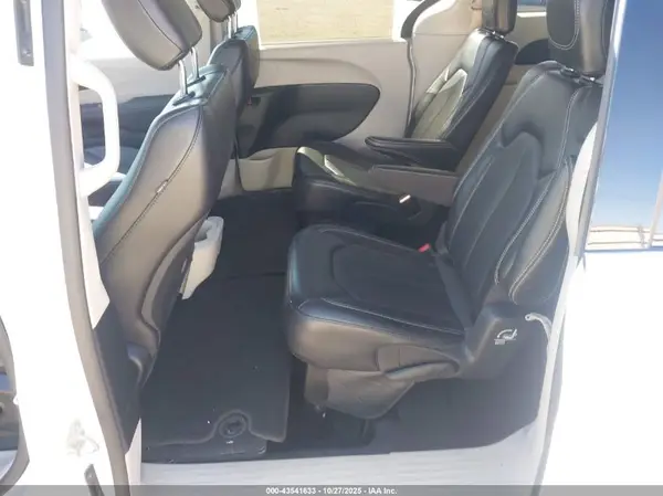 2C4RC1BG0RR167332 2024 CHRYSLER PACIFICA - Image 8