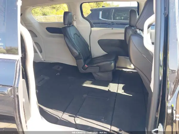 2C4RC1BG0RR172014 2024 CHRYSLER PACIFICA - Image 8