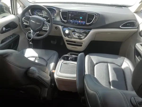 2C4RC1BG0RR172577 2024 CHRYSLER PACIFICA - Image 8