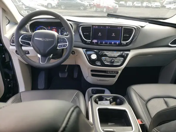 2C4RC1BG0RR178802 2024 CHRYSLER PACIFICA - Image 8
