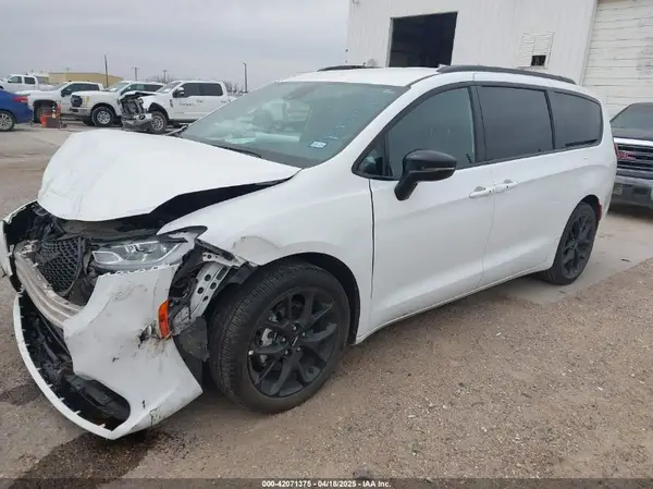 2C4RC1BG0RR184289 2024 CHRYSLER PACIFICA - Image 2