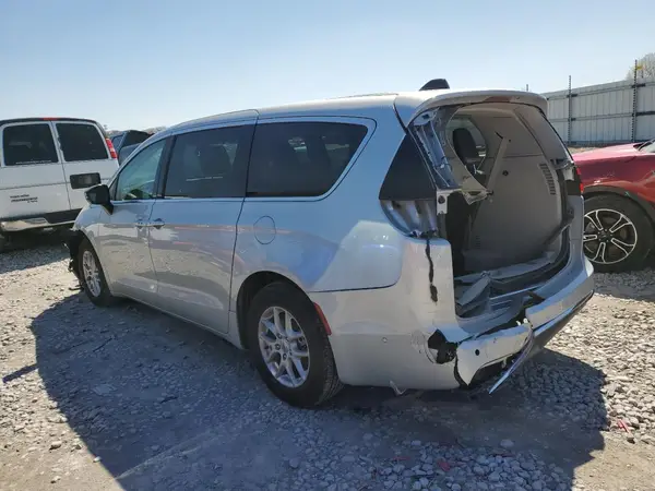 2C4RC1BG0RR189704 2024 CHRYSLER PACIFICA - Image 2