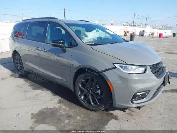 2C4RC1BG0RR202712 2024 CHRYSLER PACIFICA - Image 1