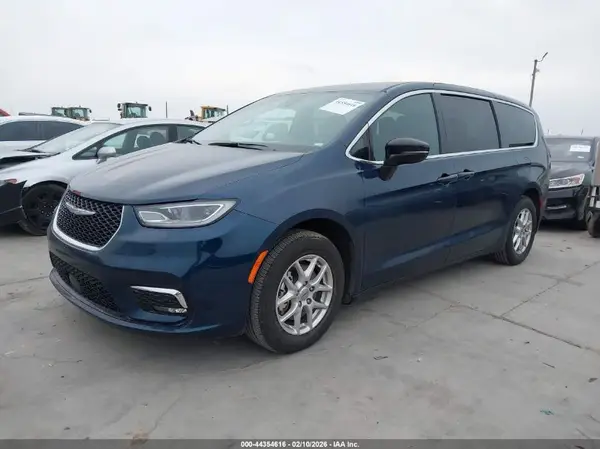 2C4RC1BG0SR509674 2025 CHRYSLER PACIFICA - Image 2