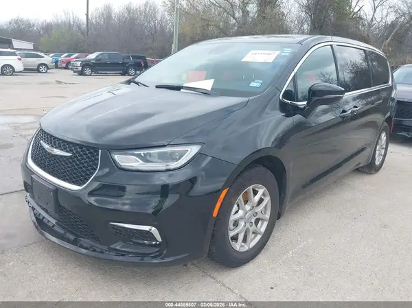 2C4RC1BG0SR540326 2025 CHRYSLER PACIFICA - Image 2