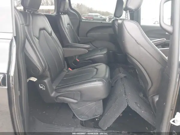 2C4RC1BG0SR540326 2025 CHRYSLER PACIFICA - Image 8