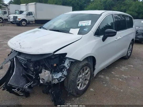 2C4RC1BG0SR568997 2025 CHRYSLER PACIFICA - Image 2