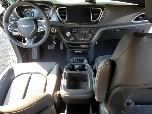 2C4RC1BG0SR574783 2025 CHRYSLER PACIFICA - Image 8