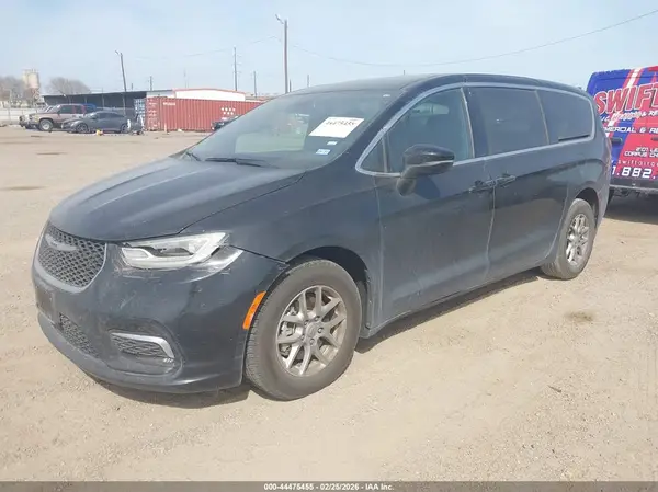 2C4RC1BG0SR581619 2025 CHRYSLER PACIFICA - Image 2