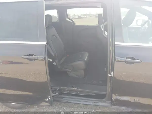 2C4RC1BG0SR581619 2025 CHRYSLER PACIFICA - Image 8