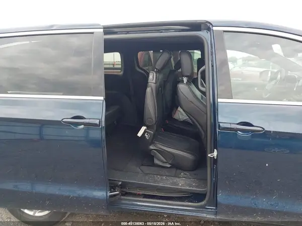 2C4RC1BG0SR587551 2025 CHRYSLER PACIFICA - Image 8