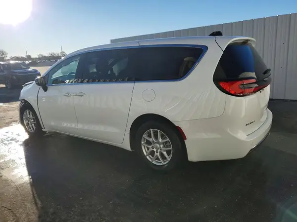 2C4RC1BG0SR599005 2025 CHRYSLER PACIFICA - Image 2