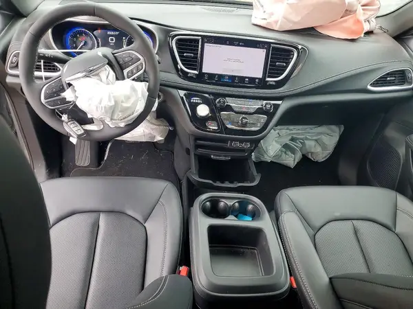 2C4RC1BG0SR605627 2025 CHRYSLER PACIFICA - Image 8