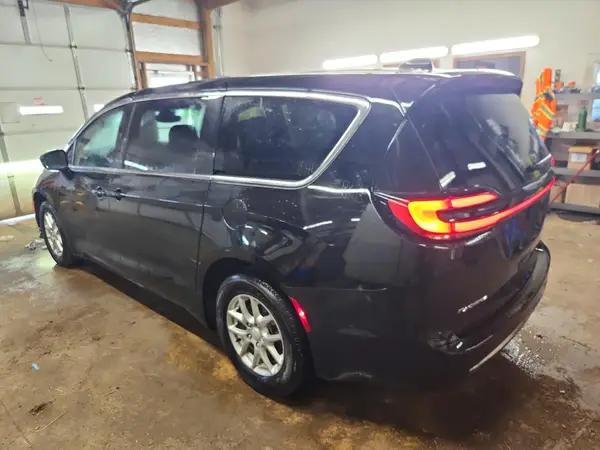 2C4RC1BG0TR175051 2026 CHRYSLER PACIFICA - Image 2