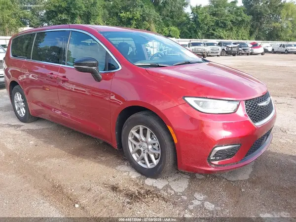 2C4RC1BG0TR177527 2026 CHRYSLER PACIFICA - Image 1