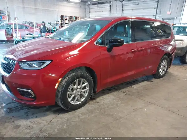 2C4RC1BG0TR185305 2026 CHRYSLER PACIFICA - Image 2