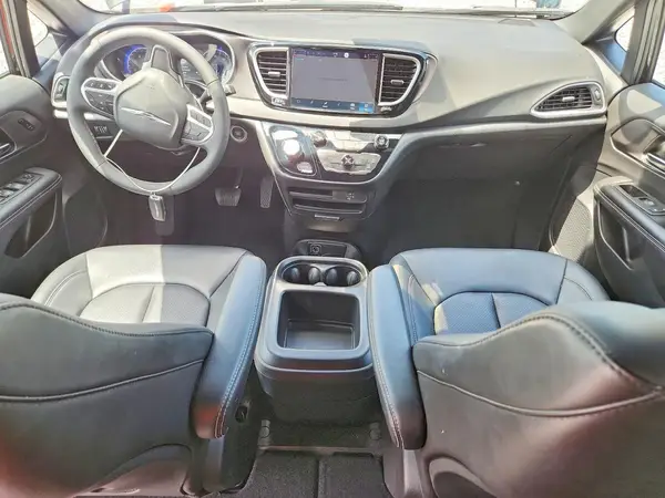 2C4RC1BG0TR191573 2026 CHRYSLER PACIFICA - Image 8