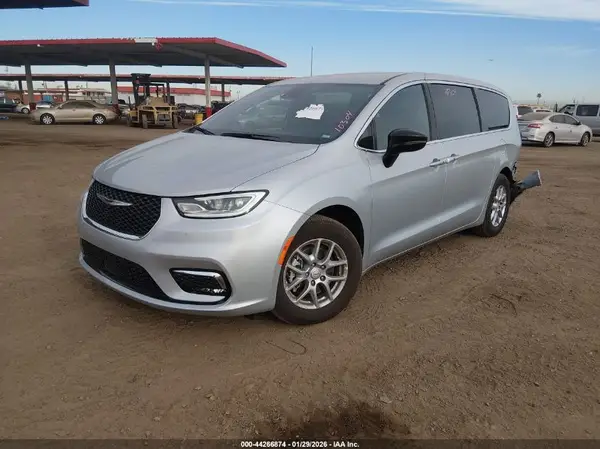 2C4RC1BG0TR215516 2026 CHRYSLER PACIFICA - Image 2