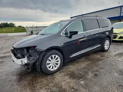 2C4RC1BG1HR503312 2017 CHRYSLER PACIFICA