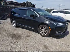 2C4RC1BG1HR503634 2017 CHRYSLER PACIFICA