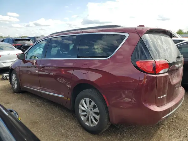 2C4RC1BG1HR509417 2017 CHRYSLER PACIFICA - Image 2