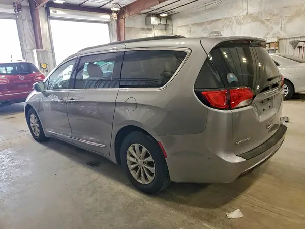 2C4RC1BG1HR510566 2017 CHRYSLER PACIFICA - Image 2