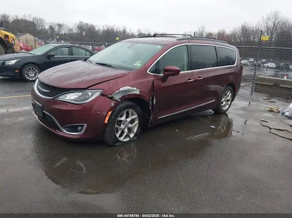 2C4RC1BG1HR510728 2017 CHRYSLER PACIFICA - Image 2